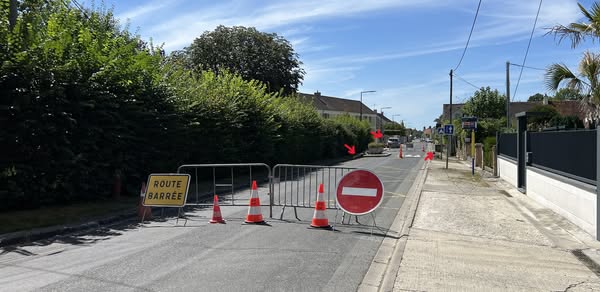 12 août 2024 : encore un accident… Sur la D21E cette fois ci. Lignes téléphoniques arrachées, circulation coupée à la Dénicherie. Les services du Département sont intervenus rapidement mais les réparations devraient prendre plusieurs jours.